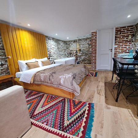 "Villa 70" Guesthouse Гирокастра Экстерьер фото