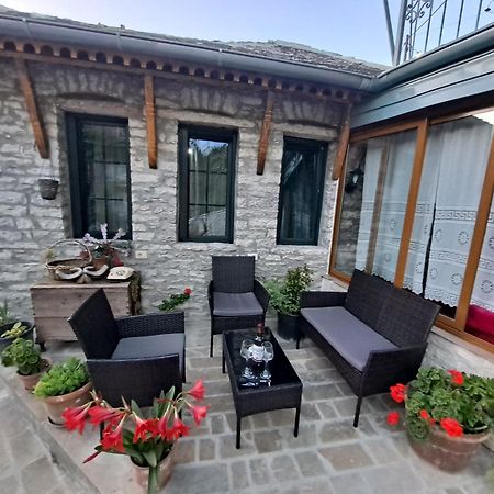 "Villa 70" Guesthouse Гирокастра Экстерьер фото