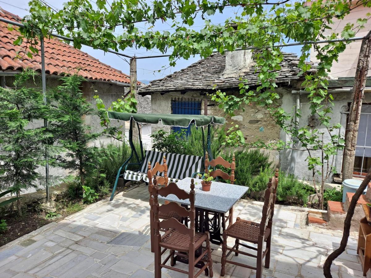 "Villa 70" Guesthouse Гирокастра Экстерьер фото